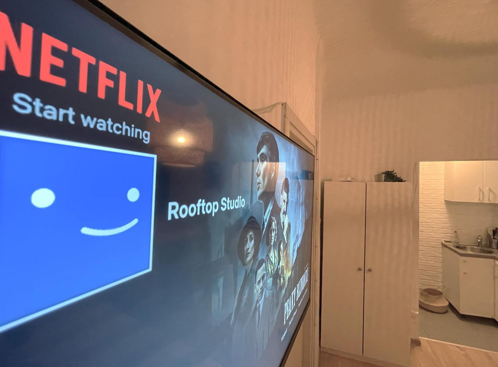 Rooftop Studio In The Heart Of Bucharest W Netflix エクステリア 写真